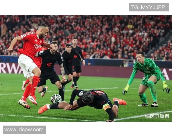 尤文图斯对阵巴萨央视直播精彩失误集锦第一季回顾与分析